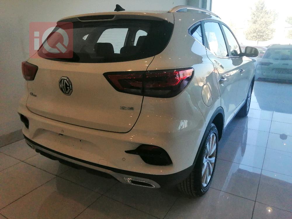 MG ZS
